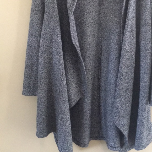 Cardigan Sweater ❤️ - Picture 2 of 5